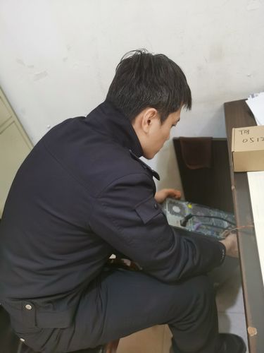 法制中队克服网络故障问题,全力做好窗口工作